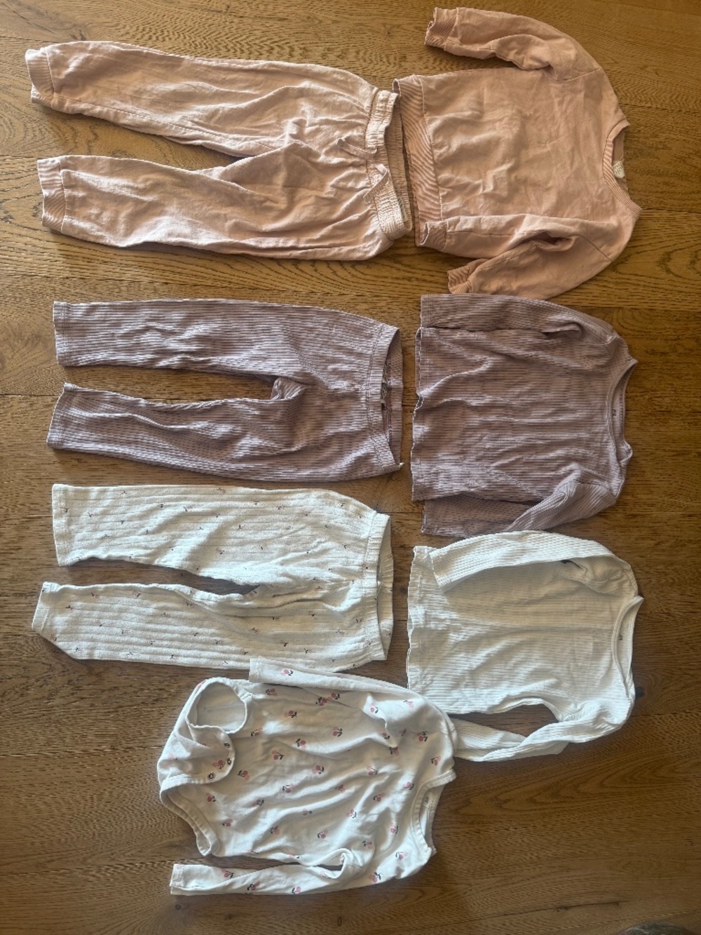 h&m  girl lot bundle size 3t  Organic Cotton Pajamas pants tops Joggers Set